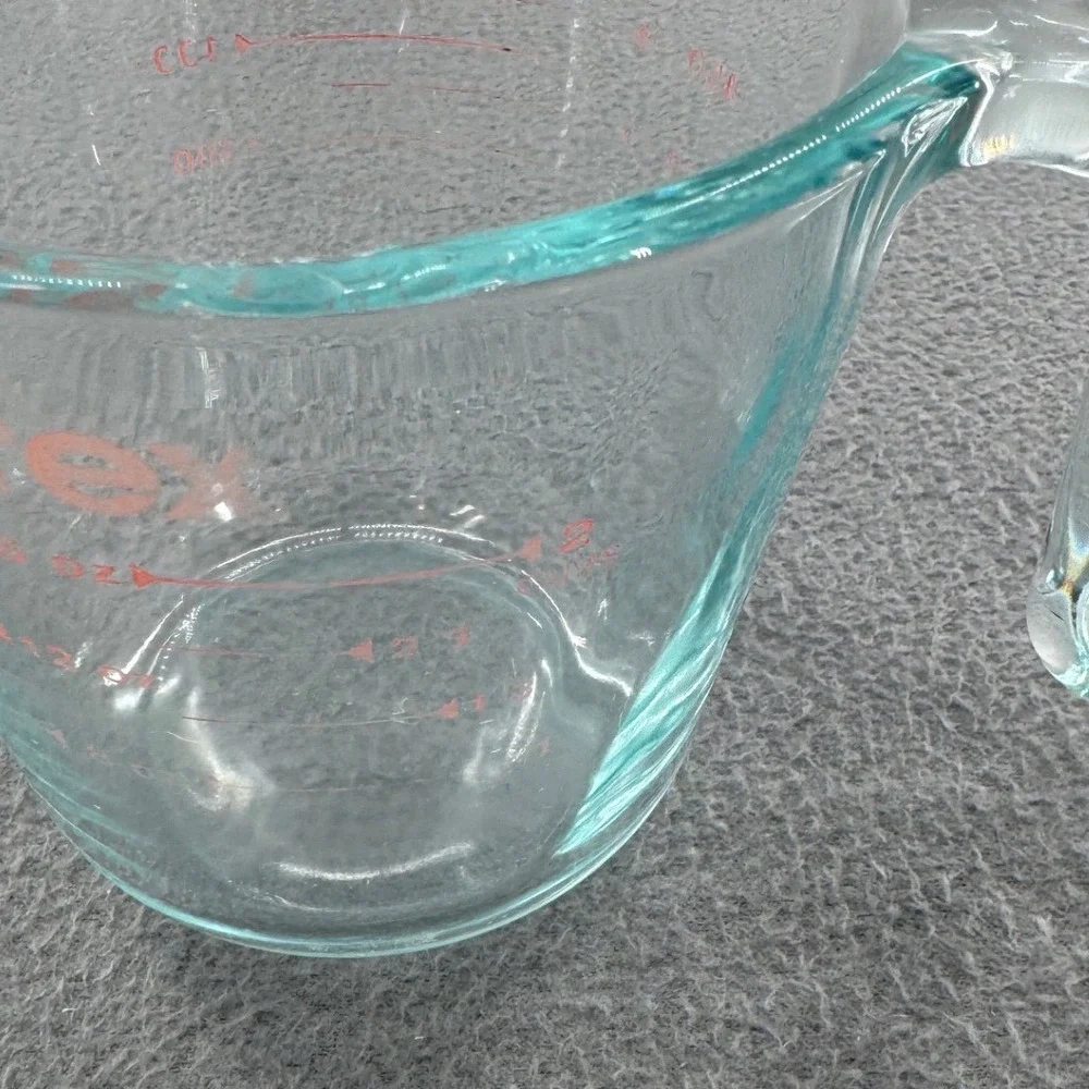 Pyrex Measuring Cup Vtg 2 Cup 16oz Clear Glass Red Markings 500ml Kitchenwear